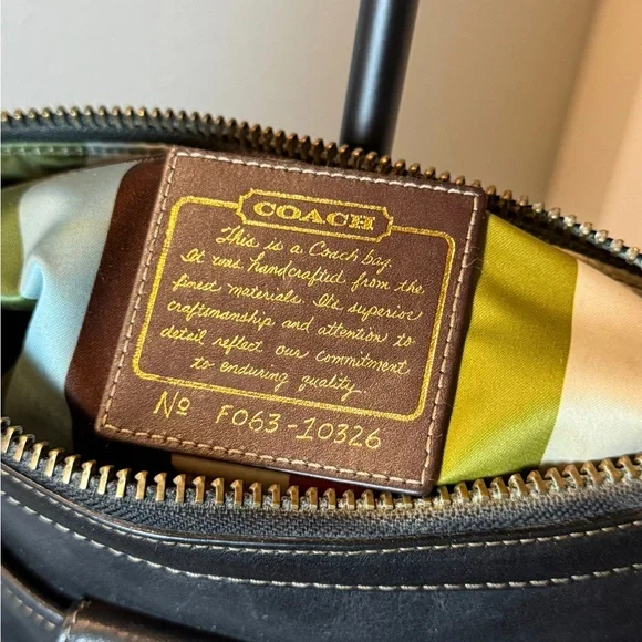 Vintage COACH LEGACY Anniversary Black Leather Turnlock Purse Brass 10326 - Picture 4 of 7